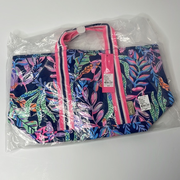 Lilly Pulitzer Mini Mercato tote in Oyster Bay Navy - Picture 4 of 8